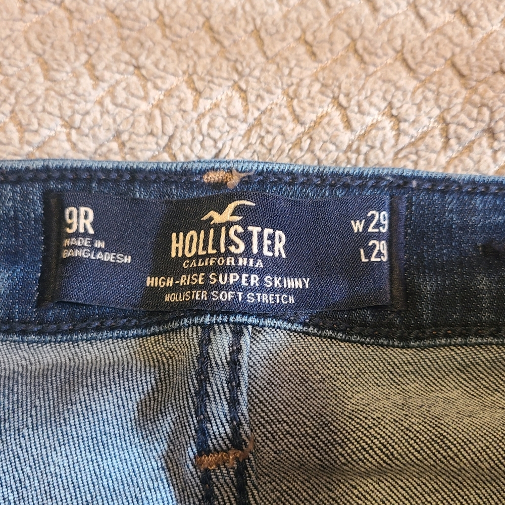 Hollister jeans